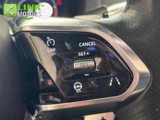 JAGUAR XE usata, con Leve al volante