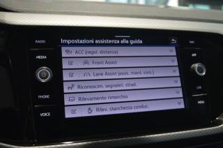VOLKSWAGEN T-Cross usata, con USB