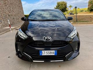 TOYOTA Yaris usata, con Fari full-led