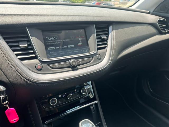 OPEL Grandland X usata, con Park Distance Control
