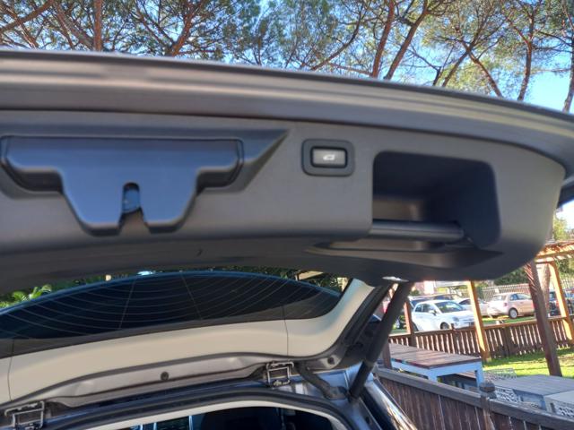 LAND ROVER Discovery Sport usata, con Servosterzo