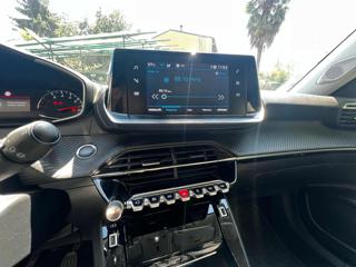 PEUGEOT 2008 usata, con Cruise Control