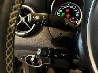 MERCEDES-BENZ CLA 200 usata, con USB