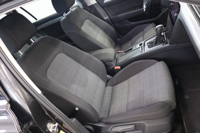 VOLKSWAGEN Passat Variant usata, con Climatizzatore