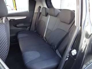 MAHINDRA KUV100 usata, con Controllo trazione