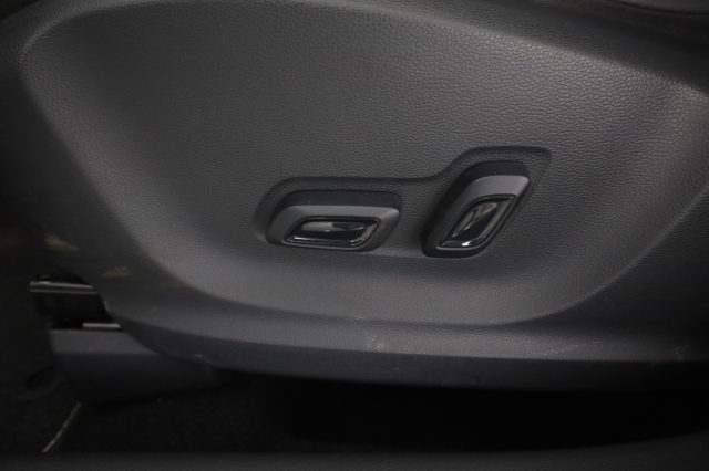 MG ZS usata 13