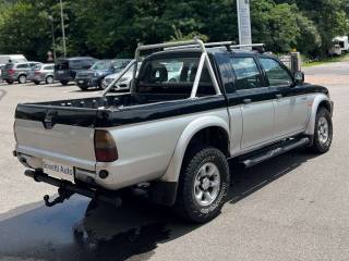 MITSUBISHI L200 usata, con Luci diurne