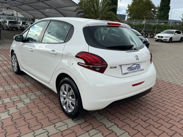 PEUGEOT 208 usata, con Alzacristalli elettrici