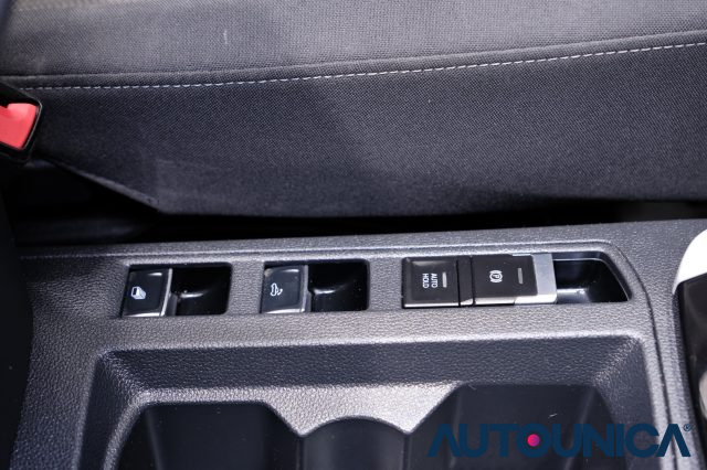 VOLKSWAGEN T-Roc usata 64