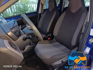 PEUGEOT 108 usata, con Autoradio