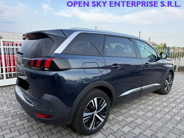 PEUGEOT 5008 usata, con Cerchi in lega