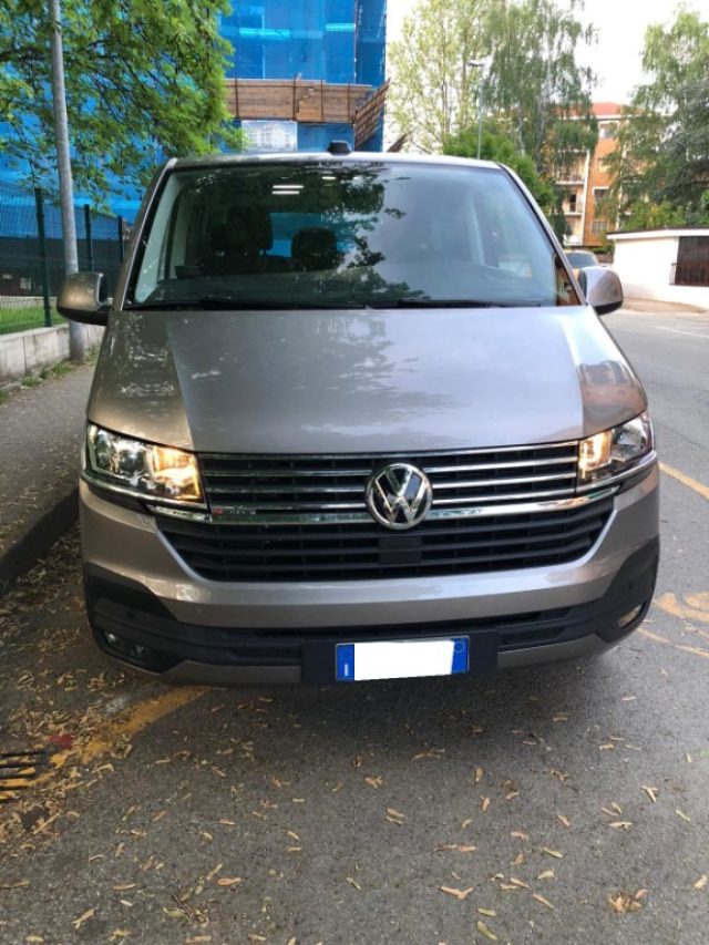 VOLKSWAGEN Caravelle usata, con Airbag