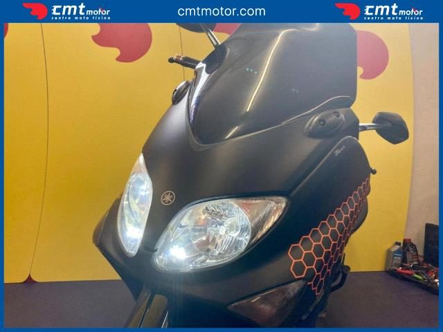 YAMAHA T-Max 500 usata 9