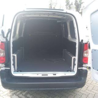 FIAT Doblo usata, con Autoradio