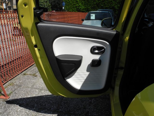 RENAULT Twingo usata 42