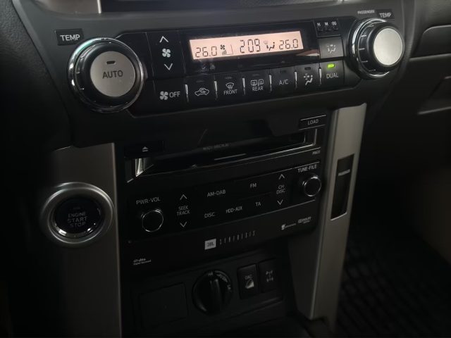 TOYOTA Land Cruiser usata, con Controllo trazione