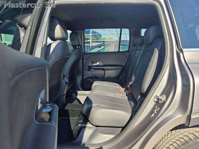 MERCEDES-BENZ GLB 200 usata 9