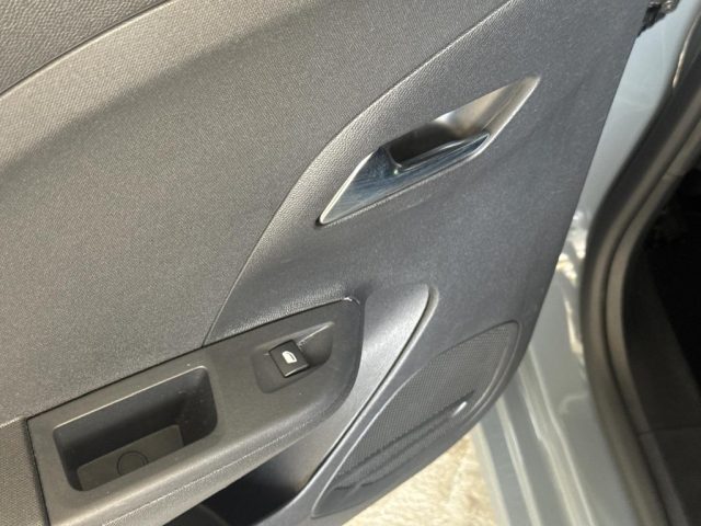 OPEL Corsa usata, con Riconoscimento dei segnali stradali