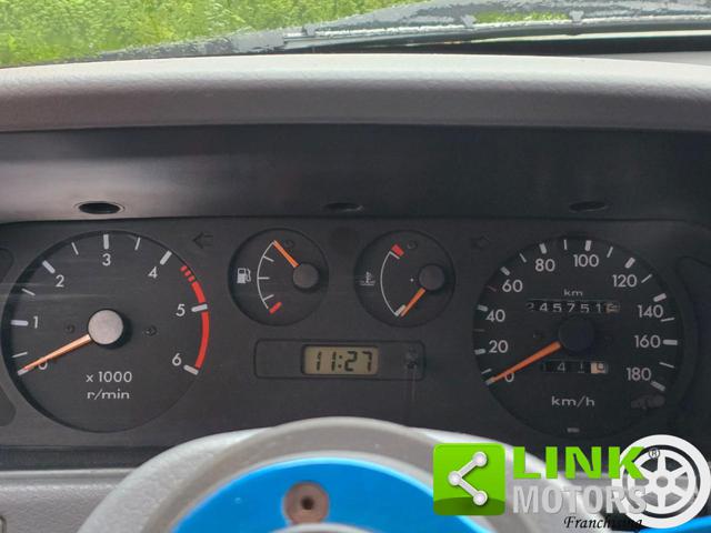 NISSAN Terrano usata 11