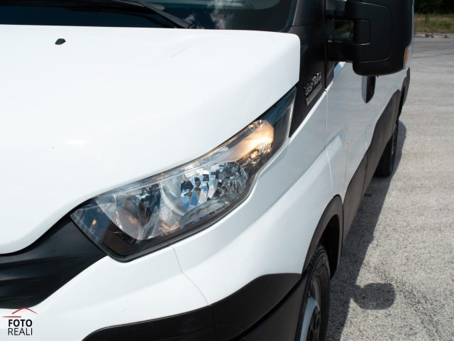 IVECO Daily usata, con MP3