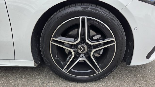 MERCEDES-BENZ A 180 usata, con Boardcomputer