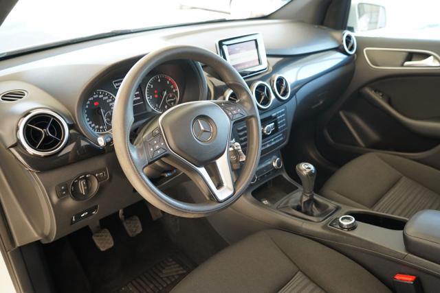 MERCEDES-BENZ B 180 usata, con Sedile posteriore sdoppiato