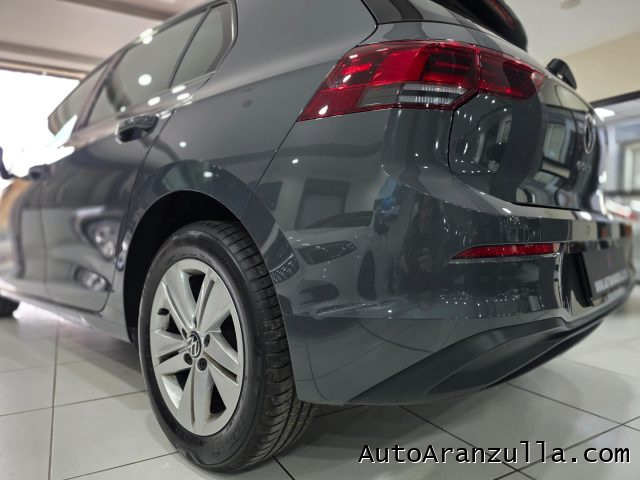 VOLKSWAGEN Golf usata, con Autoradio digitale