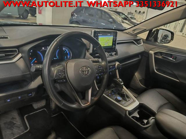 TOYOTA RAV 4 MY23 usata, con Alzacristalli elettrici