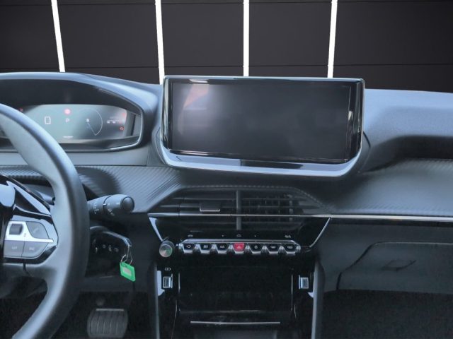 PEUGEOT 2008 usata, con Volante multifunzione