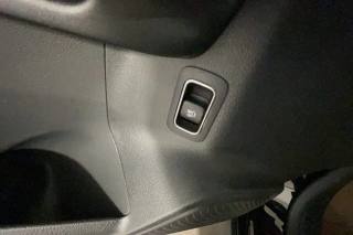 MERCEDES-BENZ GLA 200 usata, con ESP