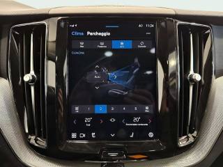 VOLVO XC60 usata, con Sedile posteriore sdoppiato