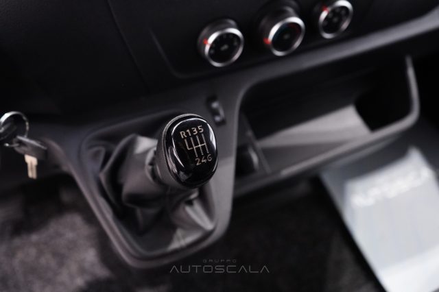 RENAULT Master usata, con Volante multifunzione