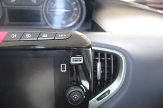 LANCIA Ypsilon usata, con Volante multifunzione