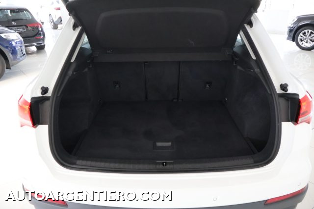 AUDI Q3 usata, con Sensori di parcheggio posteriori