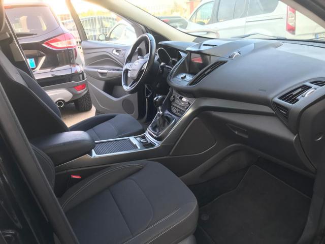 FORD Kuga usata, con Fendinebbia