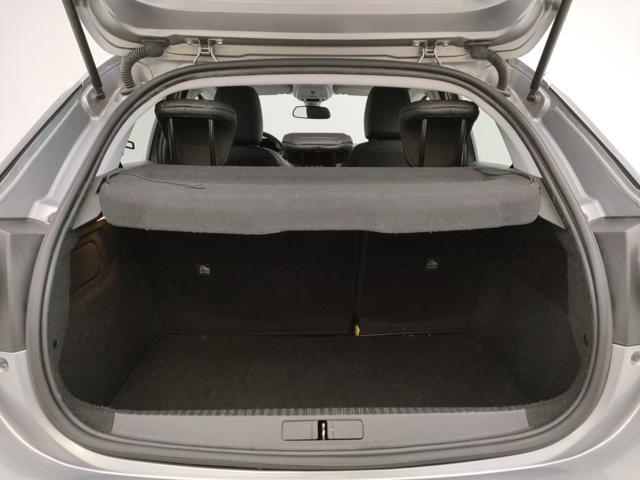 OPEL Corsa usata, con Sedile posteriore sdoppiato