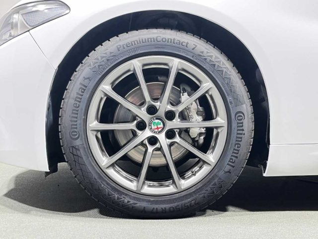 ALFA ROMEO Giulia usata, con Controllo trazione