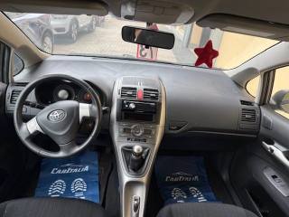 TOYOTA Auris usata, con Airbag Passeggero