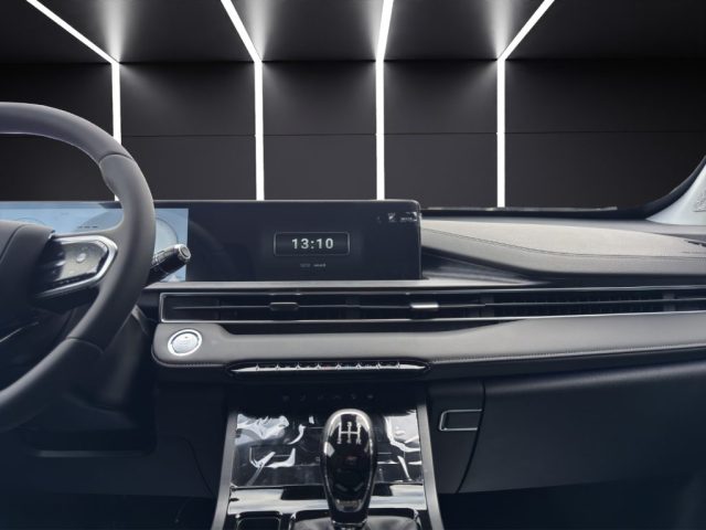 DR MOTOR DR5 usata, con Vetri oscurati