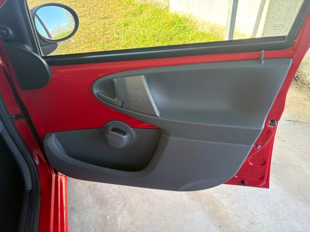 TOYOTA Aygo usata 23