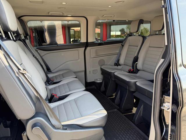 FORD Tourneo Custom usata, con Fari Xenon