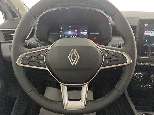 RENAULT Clio usata, con Bluetooth