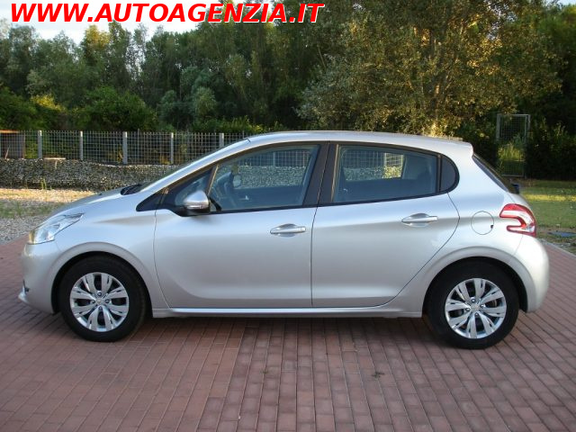 PEUGEOT 208 usata 3