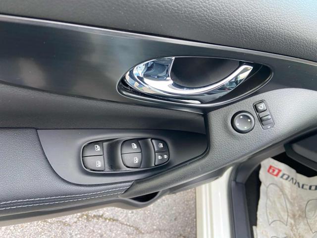 NISSAN Qashqai usata, con Boardcomputer