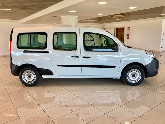 RENAULT Kangoo usata, con Airbag