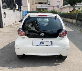 TOYOTA Aygo usata 4