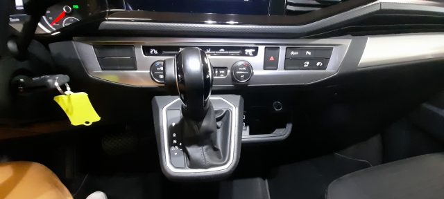 VOLKSWAGEN Multivan usata 48