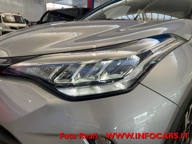 TOYOTA C-HR usata, con Touch screen