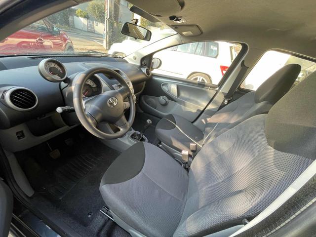 TOYOTA Aygo usata, con Chiusura centralizzata telecomandata
