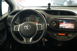 TOYOTA Yaris usata, con Telecamera per parcheggio assistito